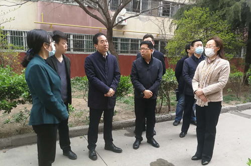 刘厚安到王益区青年路街道调研指导创文和国卫复审工作